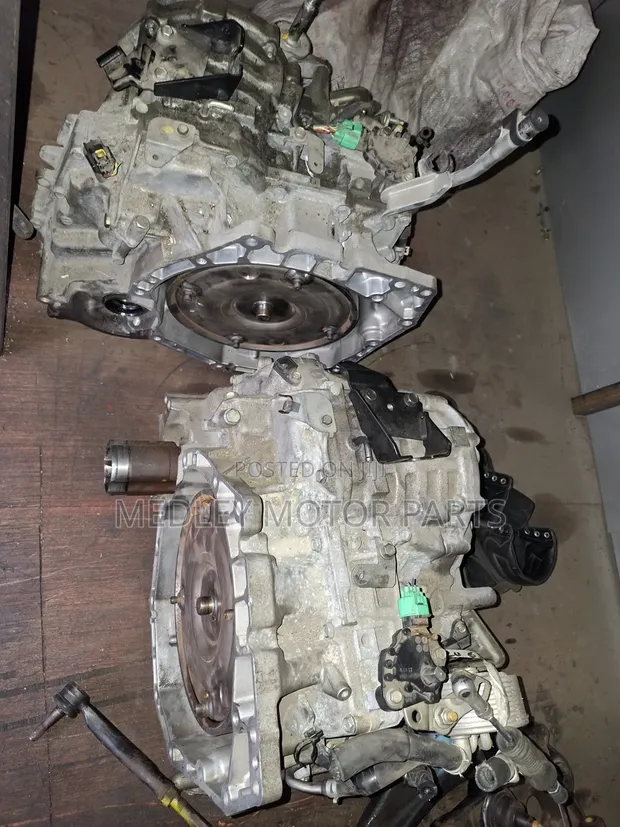 Nissan Tiida HR15 Gearbox - 1