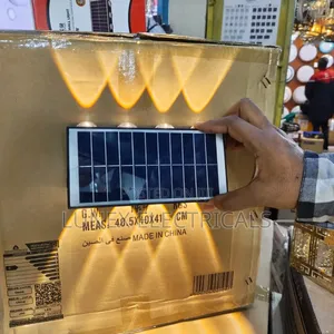 4-Eye Solar Outdoor Wall Lamp