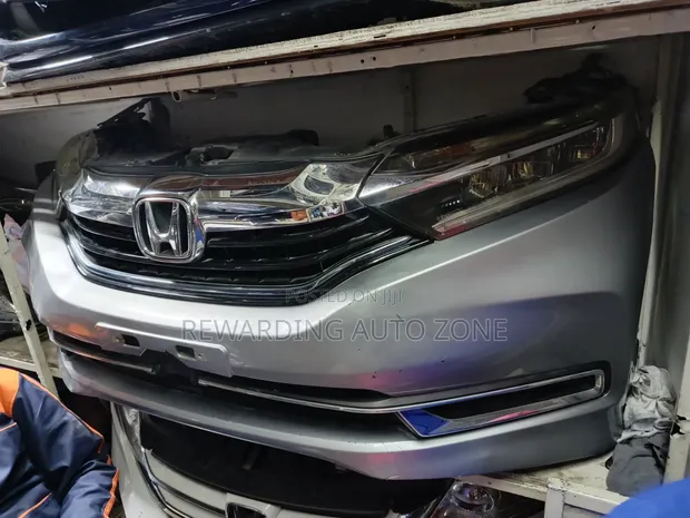 Honda Fit Shuttle 2018 Nosecut - 1