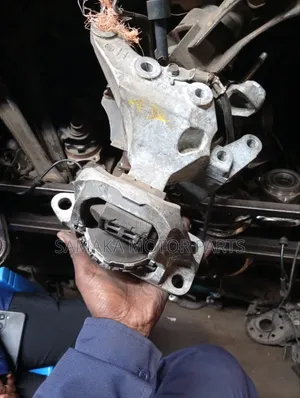Nissan X-Trail NT31 Engine Mounting (Used)