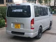 Toyota HiAce 2014 Nyeupe - 5