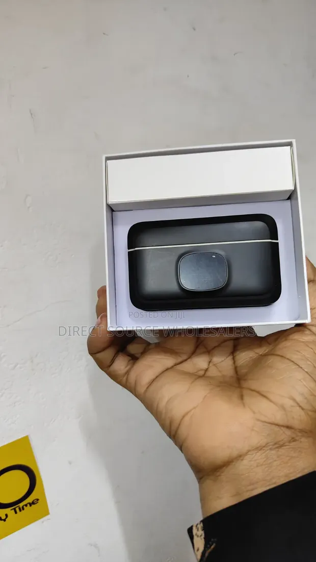2.4G Wireless Microphone Kit for TikTok & YouTube - 1