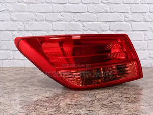 Depo Tail Lamp kwa Nissan Sylphy KG11 (2006-2007)