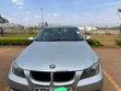 BMW 320i Sedan RWD 2009 Nyeupe - 1