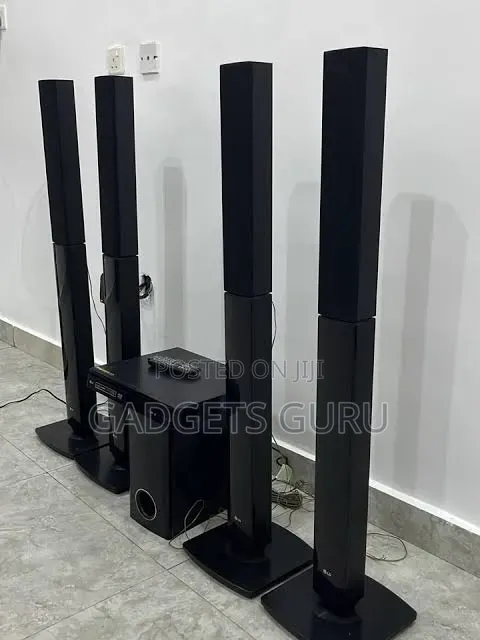 LG Home Theater 1000W, 4 Tall Boys - 1