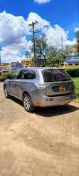 Mitsubishi Outlander 2.0 PHEV AWD 2014 Silver - 2