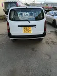 Toyota Probox 2006 Nyeupe - 2