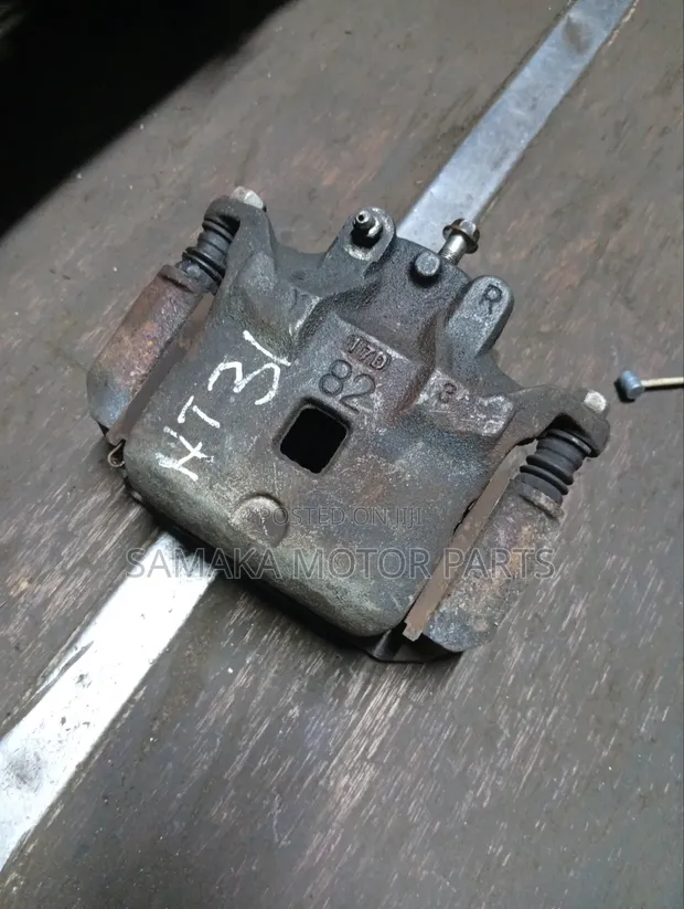 Nissan X-Trail NT31 Brake Caliper - 1
