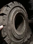 Tyres za Forklift 600-9 Standard Solid - 1