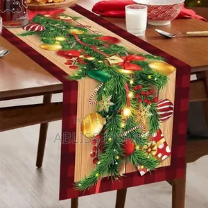 Christmas Table Runners with 5 Table Mats