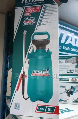 TOTAL 8 Litre Pressure Sprayer