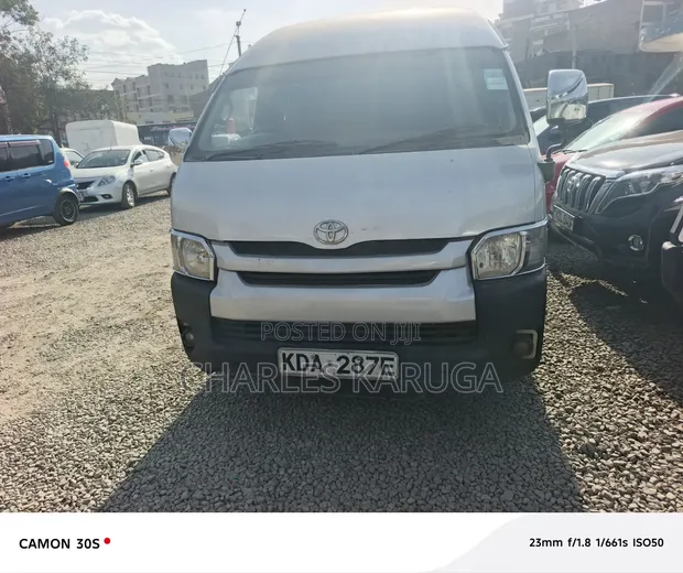 Toyota HiAce 2014 Diesel Automatic - 1