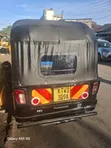 Piaggio Three-Wheeler 2025 Nyeusi - 3