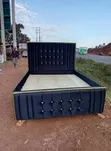 Kitanda cha Navy Blue Velvet cha Queen chenye Pindo la Dhahabu - 1