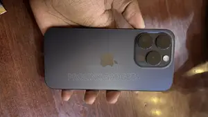 Apple iPhone 15 Pro 1TB Bluu