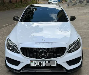 Mercedes-Benz C200 2016