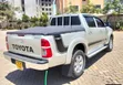 Toyota Hilux 2008 Beige Double Cab - 3
