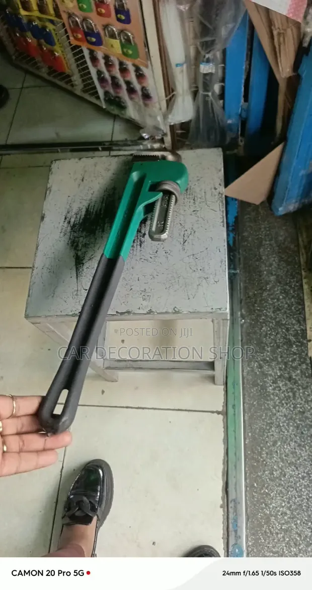 24" Plumping Pipe Wrench yenye Adjustable Jaw - 1
