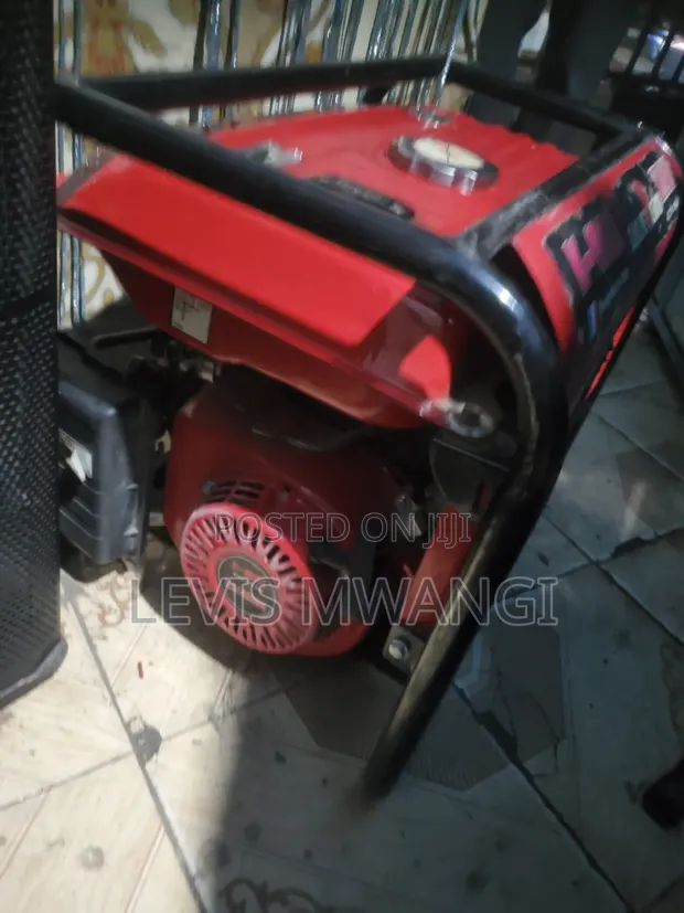 Gasoline Generator 4.6 kVA Used - 1