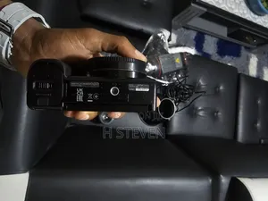 Sony ZV-E10 Body na Betri 3 na Charger
