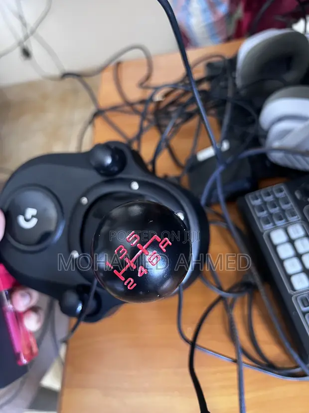 Logitech G29 Racing Wheel na Shifter - 1