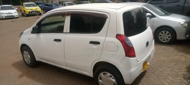 Toyota Probox 2012 Nyeupe - 1