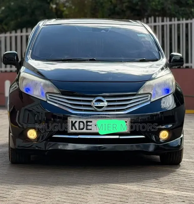 Nissan Note DIG-S 2014 Nyeusi - 1