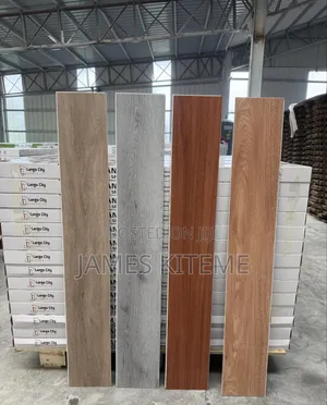 SPC Interlocking Flooring Tiles na Underlay