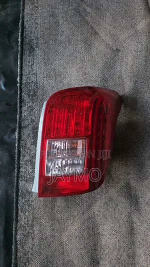 Taa ya Nyuma ya Toyota Fielder (2008-2010)