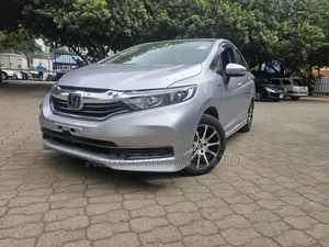Honda Fit Shuttle 2019 Hybrid