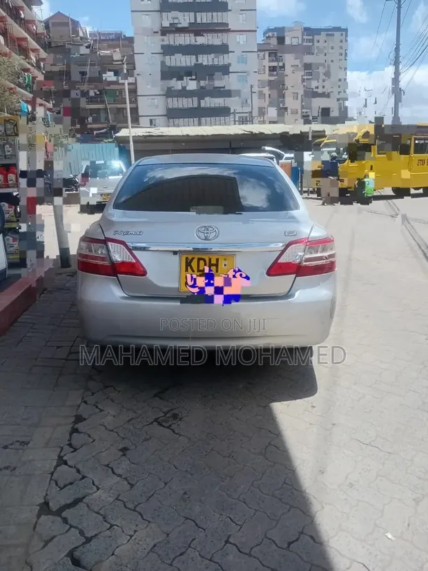 Toyota Premio 1.5 FWD 2014 Silver - 1
