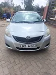 Toyota Belta 2005 Silver - 2