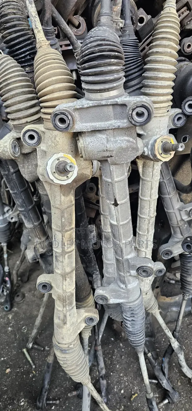 Toyota NZE/Allex 17-Bolt Steering Rack - 1
