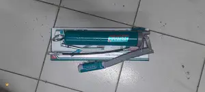 TOTAL Heavy-Duty Manual Lever Grease Gun