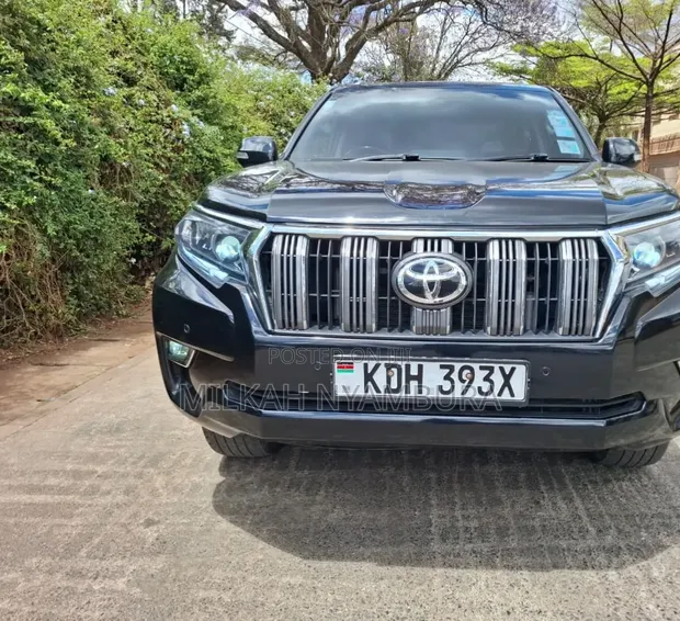 Toyota Land Cruiser Prado 2016 Nyeusi - 1