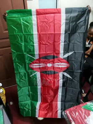 Bendera ya Taifa ya Kenya - Nyumbani na Ofisini