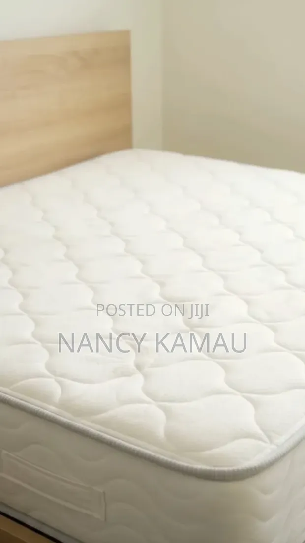 Miserac Cleaning: Mattress Cleaning & Refresh - 1