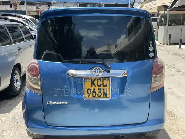 Toyota Ractis 1.5 FWD 2012 Blue - 1