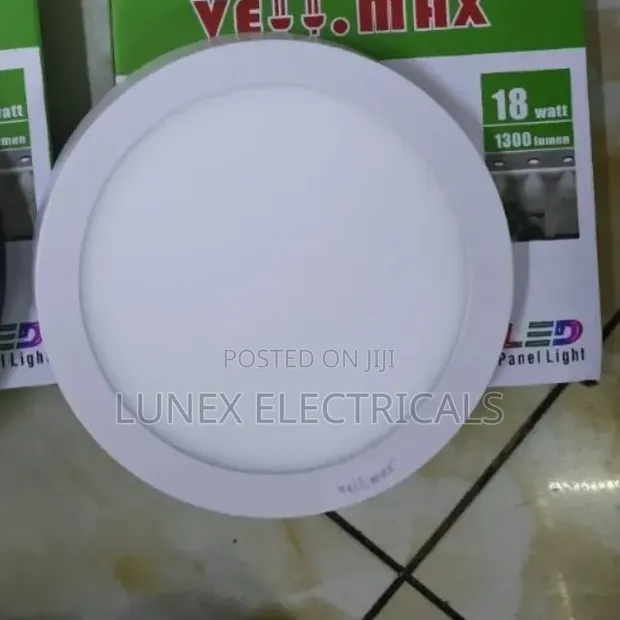 3-in-1 Surface Panel Downlight 18W Nyeupe - 1