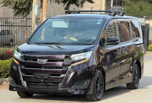 Toyota Noah 2019 Purple