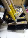 Heavy Duty Bass Scrubbing Brush - 1