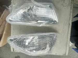 Taa ya Kona ya Toyota Carina Ti (1998-2000)