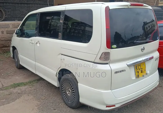 Nissan Serena 2008 Silver - 1