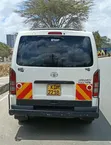 Toyota HiAce Tour Van 2016 - 4