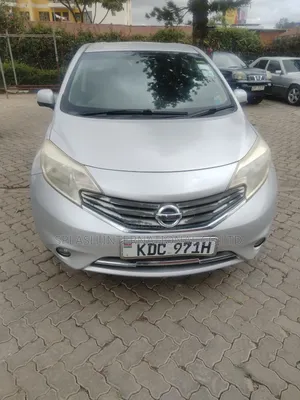Nissan Note Medalist 2014 Nyeupe
