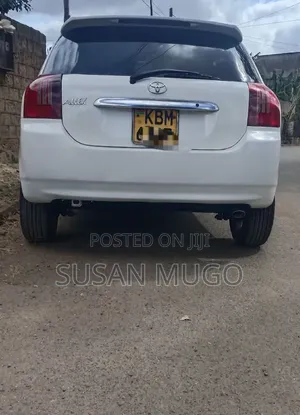Toyota Corolla RunX 2006 Nyeupe
