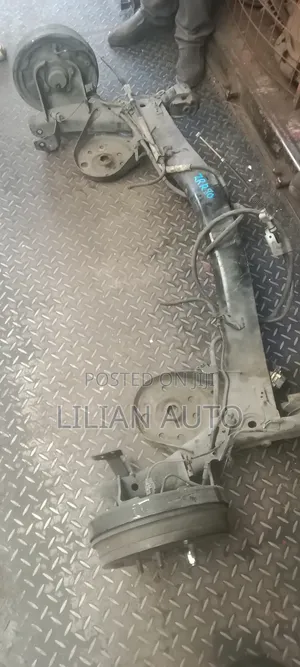 Toyota Noah/Voxy New Model Beam (Mlingoti)