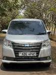 Toyota Noah 2.0 FWD (8 Seater) 2016 Silver - 3