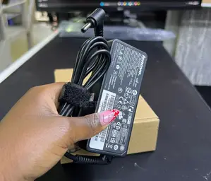 Chaja ya Laptop ya Lenovo Ideapad 65W