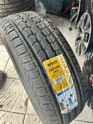 Magurudumu na Rims za Mirage 235/65R17